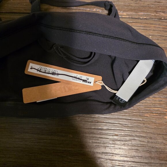 Skims Fits Everybody Scoop Neck Bralette Black NWT Med Deodorant Marks - Picture 10 of 16